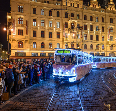 Pronajměte si vánoční tramvaj